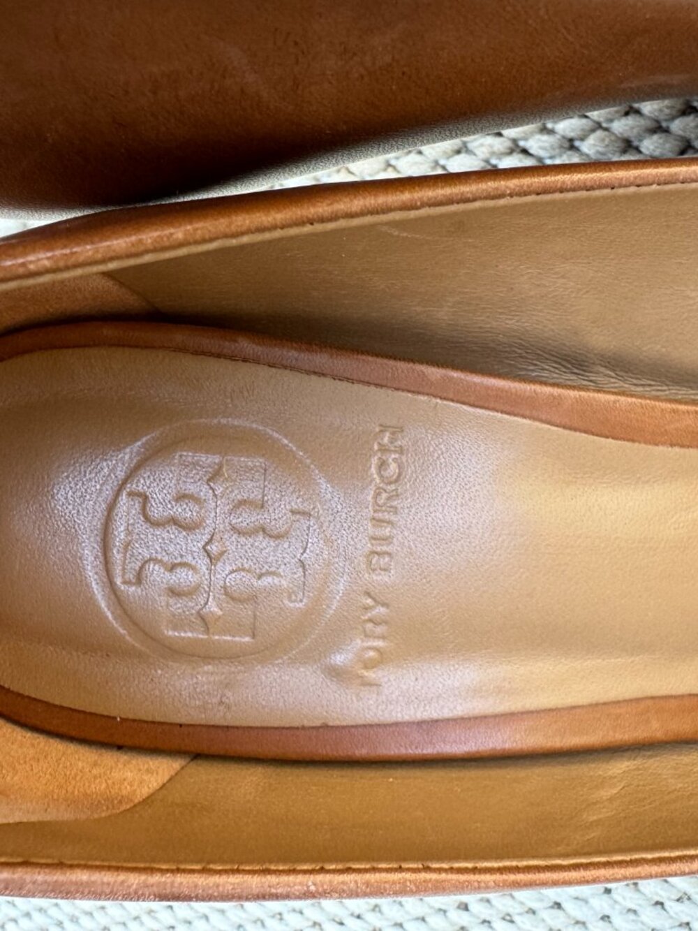 Tory Burch Camel color Pump - Great Conditon! - Picture 3 of 5